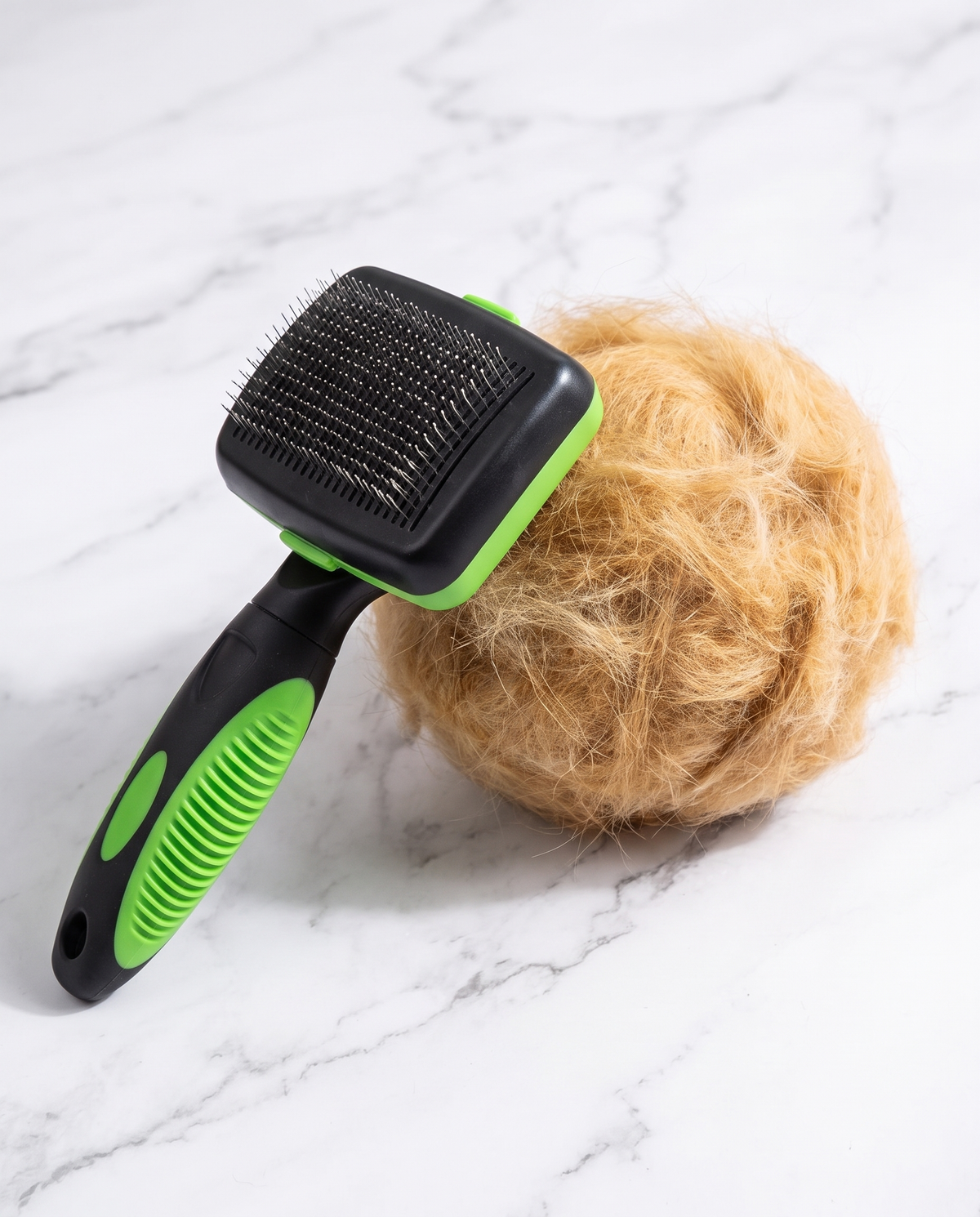 Cepillo Quitapelos Autolimpiable para Perros y Gatos